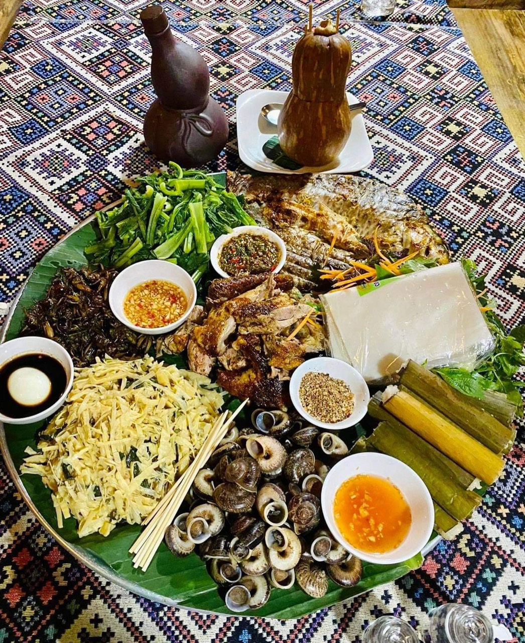 Thưởng thức ẩm thực do người Thái nấu